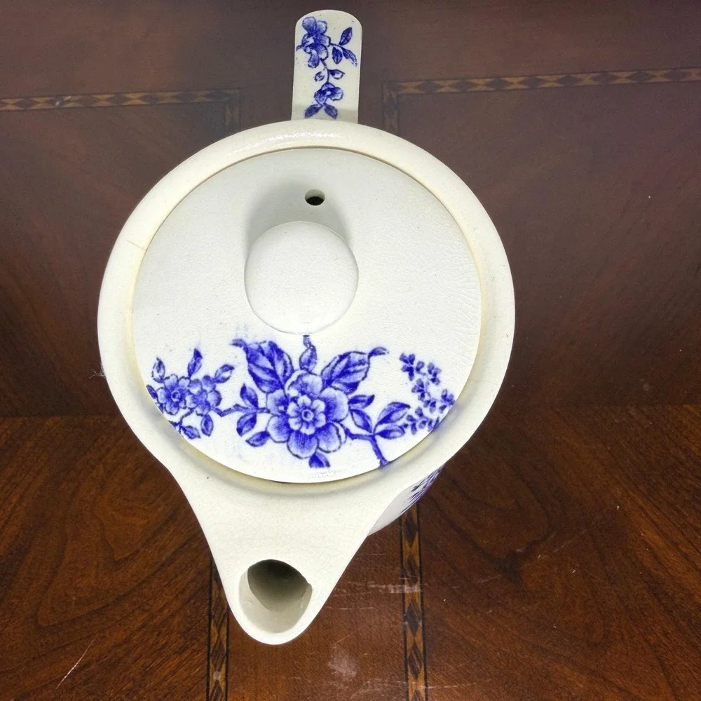 Vintage Blue White‎ Floral Ceramic Electric Teapot Cottagecore Farmhouse MCM